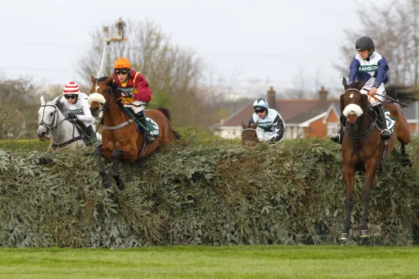 barton-snow-aintree.jpg